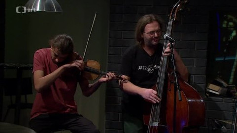 Tečka páteční noci - 3. října 2014