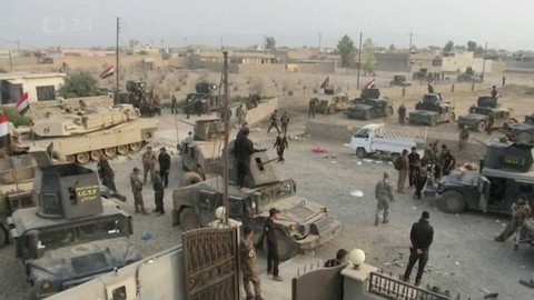 Horizont ČT24 - 25. října 2016