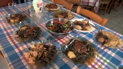 Vůně kuchyně s Miroslavem Donutilem - 3/7 Vůně kyperské kuchyně s Miroslavem Donutilem