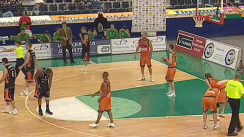 Basketbal - BK Kondoři Liberec - Geofin Nový Jičín