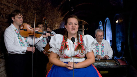 Vínečko - Z Velkých Bílovic z Habánského sklepa o cuvée 1614