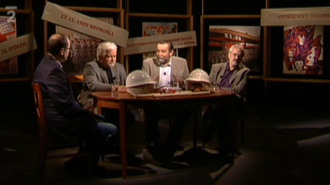 Historie.cs - Sametové spiknutí?