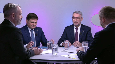 Otázky Václava Moravce - 8. února 12:00