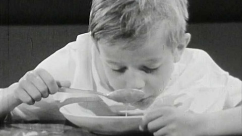 Tajemství výchovy - Young Shatterhand srkal