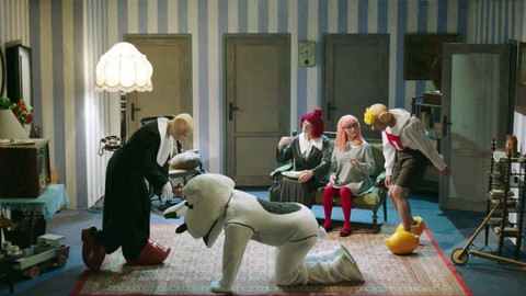 Zkáza Dejvického divadla - 3/6 Vládci loutek