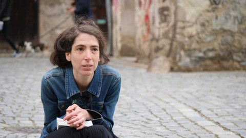 PROFIL - Alma Lily Rayner