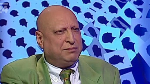 Před půlnocí - 12. února 2012