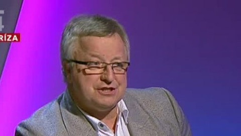 Před půlnocí - 25. února 2011