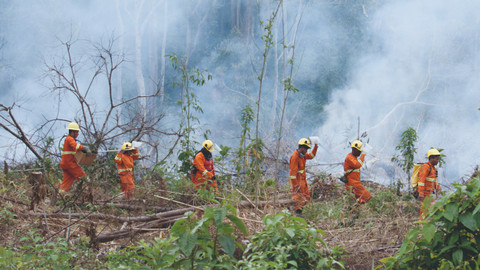 Planeta Země - 7/8 Lidé