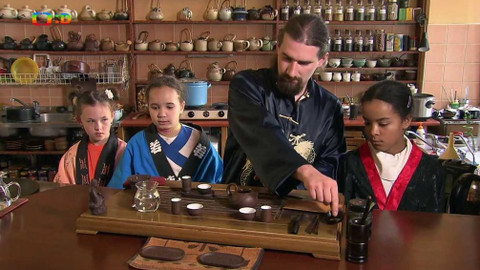 Draci v hrnci - Kdo má zájem seznámit se s čajem?