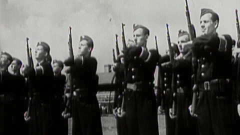 Archiv ČT24 - Strážci pořádků