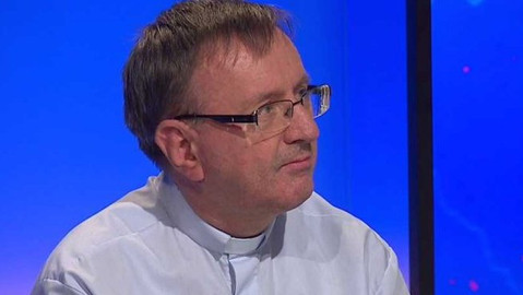 90’ ČT24 - Církevní spory kvůli uprchlíkům