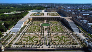 100 dní ve Versailles