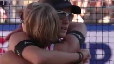 ME v plážovém volejbalu 2015 Rakousko - Dubovcová, Nestarcová (SVK) - Goricanecová, Hüberliová (SUI)