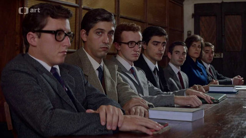 Geniální přítelkyně - 7/8 Přízraky