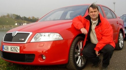 Auto Moto Revue - 26. listopadu 2005