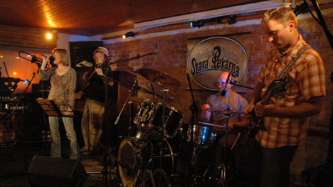 Blues ze Staré Pekárny / Sólo pro... - Mothers Follow Chairs