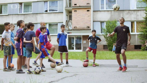 Cesta z ofsajdu - 1/7 Obyčejný kluk