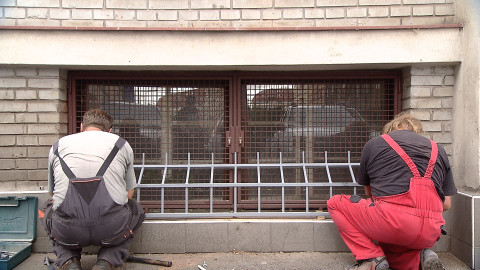 Intolerance - Zábrany