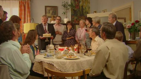 Vyprávěj - 1/16 Shledání