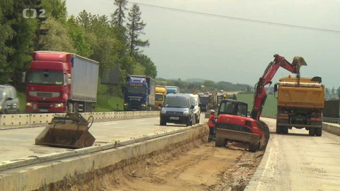 Nedej se! - Handl jménem EIA
