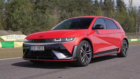 Auto moto svět - Auto moto test