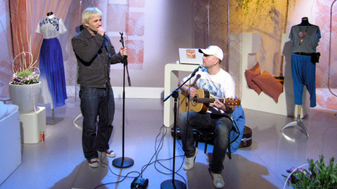 Sama doma - 23. dubna 2013