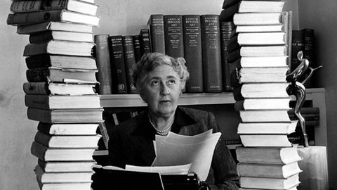 Neobyčejné ženy - 11/13 Agatha Christie