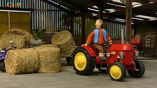 Červený traktůrek