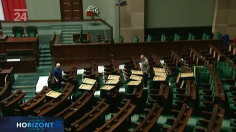 Horizont ČT24 - 23. října 2011