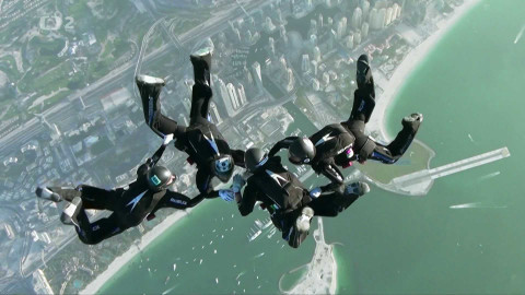 Evropa dnes - Jedinou hranicí je nebe - odvážné seskoky padákem