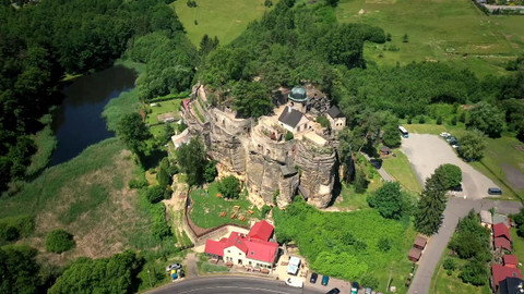 Krajinou příběhů českých hradů známých i neznámých - Epizoda 8/10