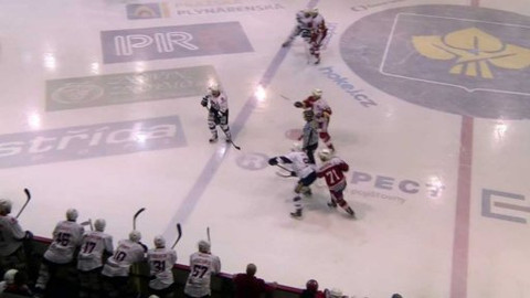 Buly hokej - HC Slavia Praha - Piráti Chomutov