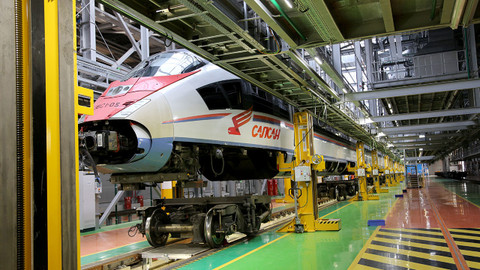 Obří opravny - 2/5 Rychlovlak Sapsan