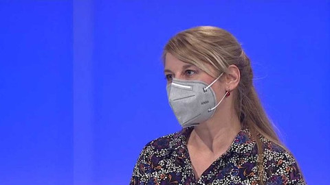 90’ ČT24 - Rok covidu – Stáří v první linii