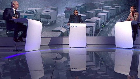 Politické spektrum - Kolapsy našich dálnic