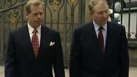 Archiv ČT24 - Pětkové dubny