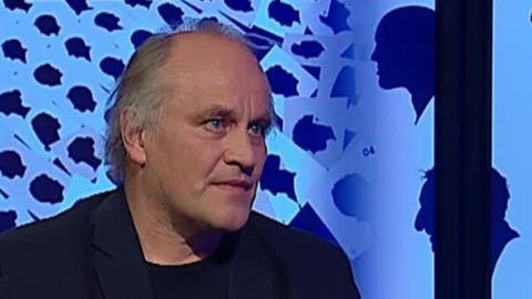 Před půlnocí - 18. dubna 2012