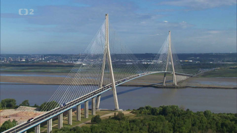 Evropa dnes - Normandský most mistrovský kousek inženýrů