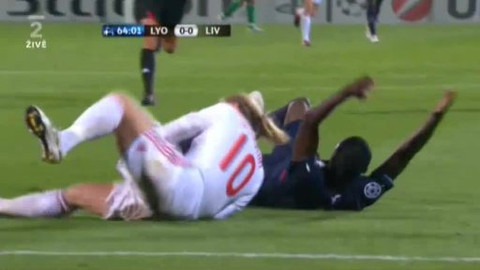 Liga mistrů UEFA - Olympique Lyon - FC Liverpool