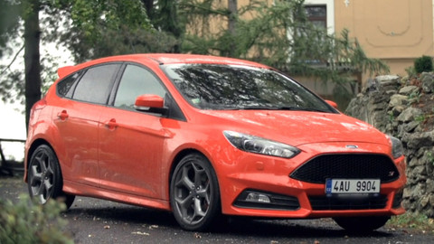 Auto Moto Revue - Každý kluk chtěl být popelářem