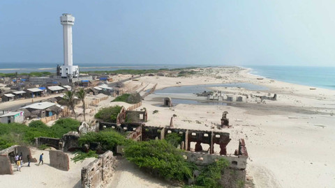 Dobrodružství vědy a techniky - Tropickou krajinou