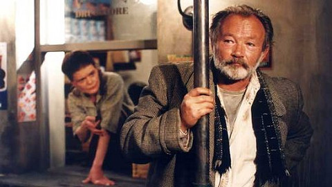 Nadměrné maličkosti - Podle vlastních zásad