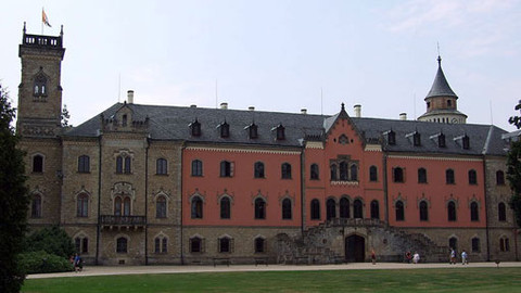 Deset století architektury - Sychrov