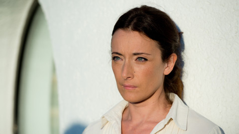 Inspektorka Candice Renoirová - 4/8 Komu čest, tomu čest