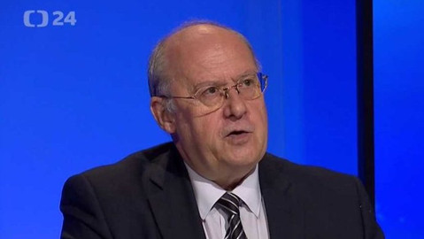 90’ ČT24 - Obměna na premiérském postu v Británii