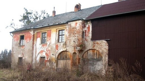 Památky na prodej - Zámek Nenakonice