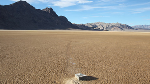 Tajemství skrytá v písku - Epizoda 3/6