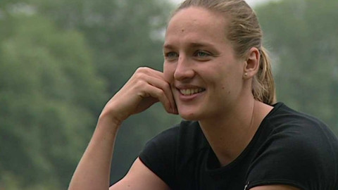 Archiv D - Královna se znakem ve znaku