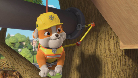 Rubble a jeho parta - Parta staví domeček na stromě / Parta staví krmítko pro slepice!